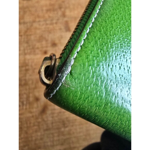 Kate Spade Wallet with lots of interior card slots - Picture 7 of 12